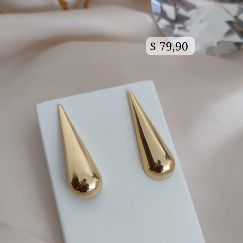 BRINCO ORGANICO EM FORMA DE GOTA COMPRIDA