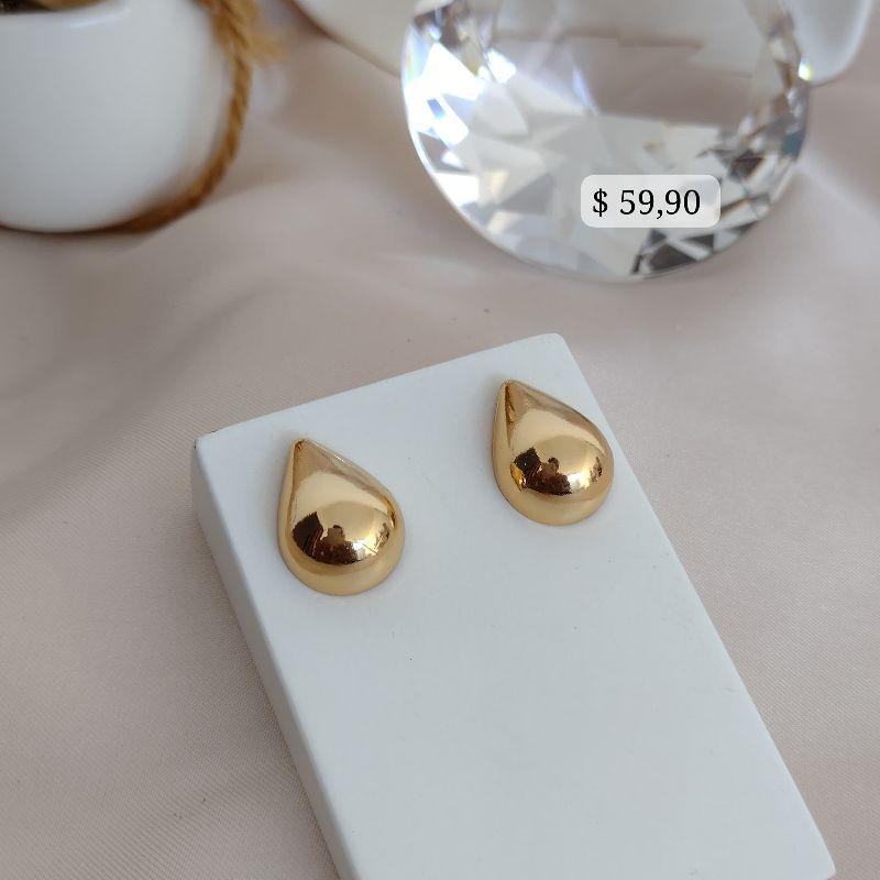 BRINCO ORGÂNICO FORMATO DE GOTA GORDINHA