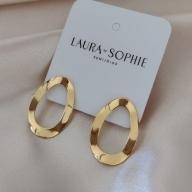 BRINCO OVAL VAZADO ONDULADO