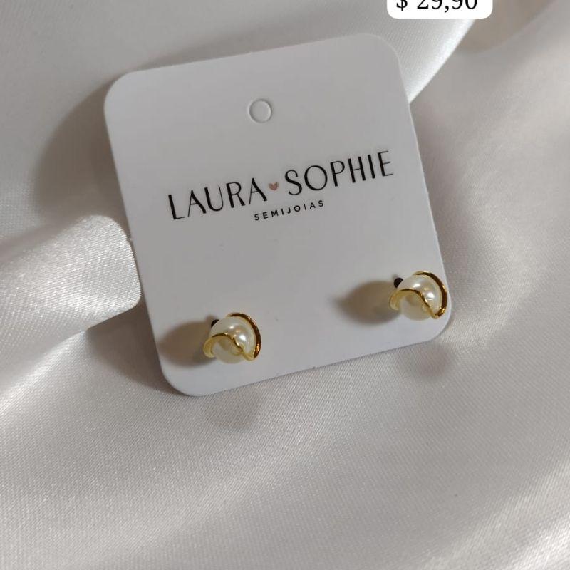 BRINCO PÉROLA COM FIO DOURADO