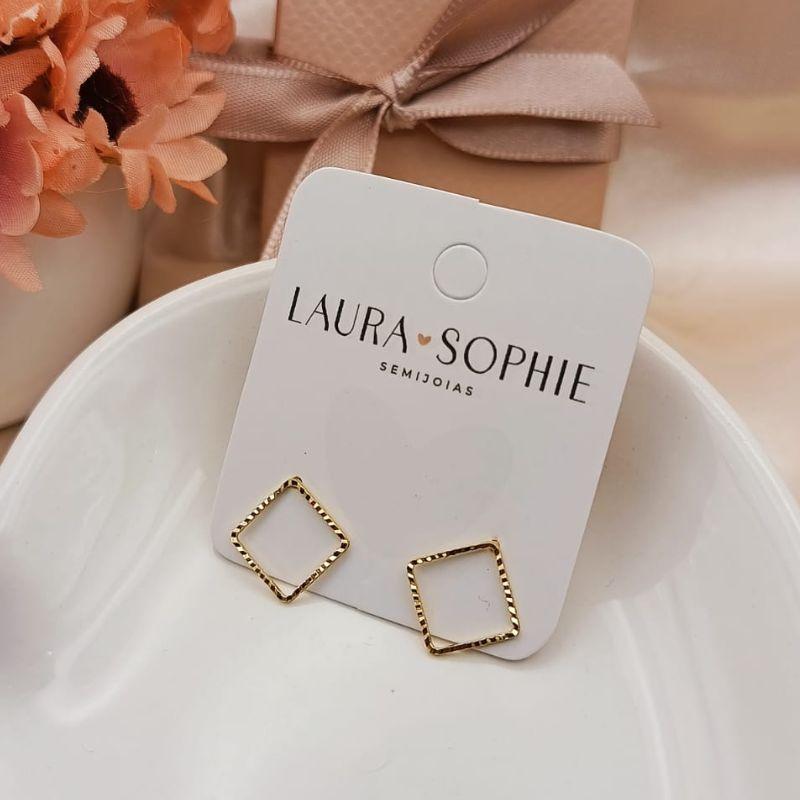 BRINCO QUADRADO VAZADO CRAQUELADO