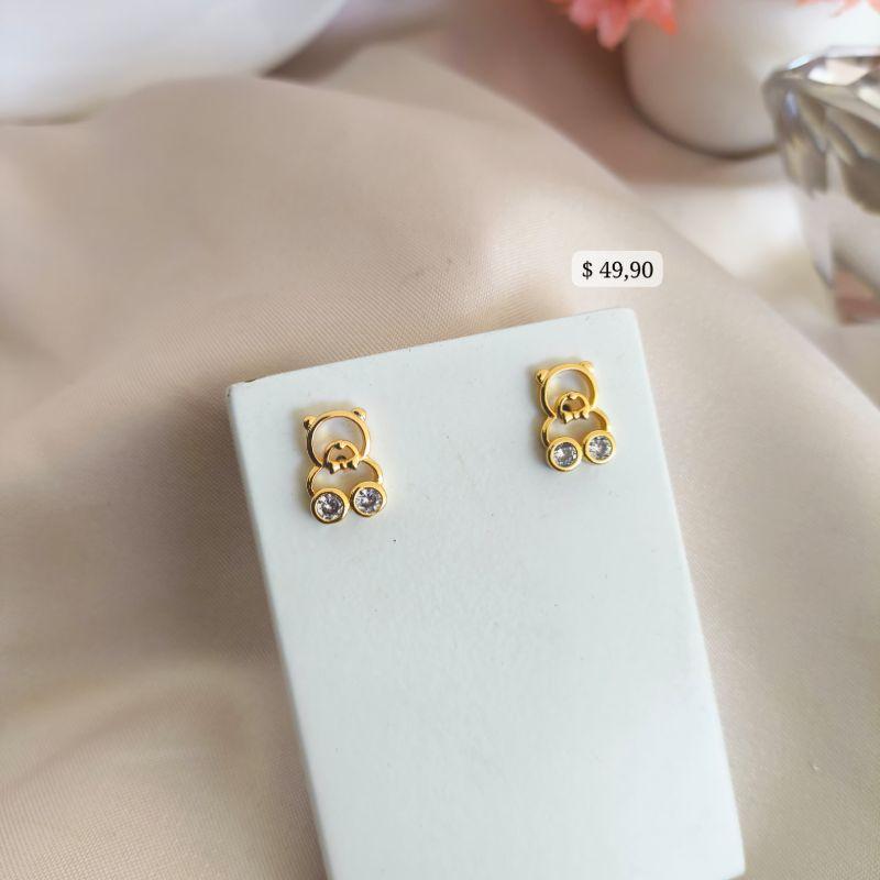 BRINCO URSINHO COM 2 PEDRAS DE ZIRCONIA NOS PÉS