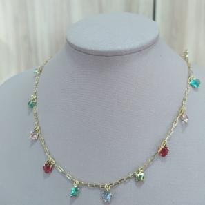 CHOKER CARTIER COM CORAÇOES E E PEDRAS PENDURADOS COLORIDOS
