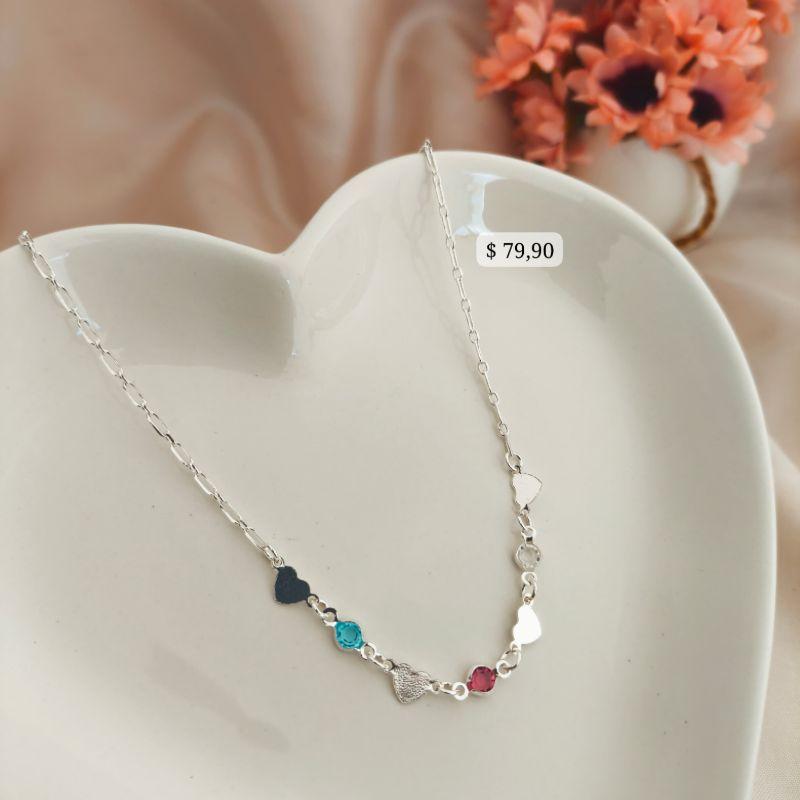 CHOKER CARTIER COM PLACAS DE CORAÇÕES E PEDRAS COLORIDAS DE ZIRCONIA B. A PRATA 925