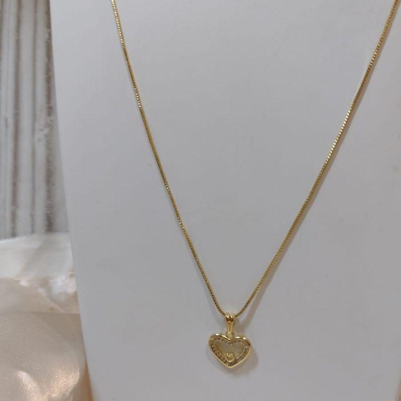 COLAR COM CORAÇÃO CRAVEJADO ZIRCONI A OUTRO DENTRO LISO