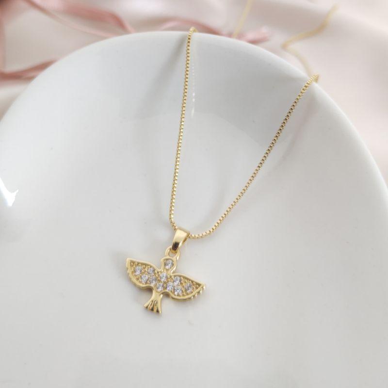 COLAR COM PINGENTE ESPIRITO SANTO CRAVEJADO EM MICRO ZIRCONIA