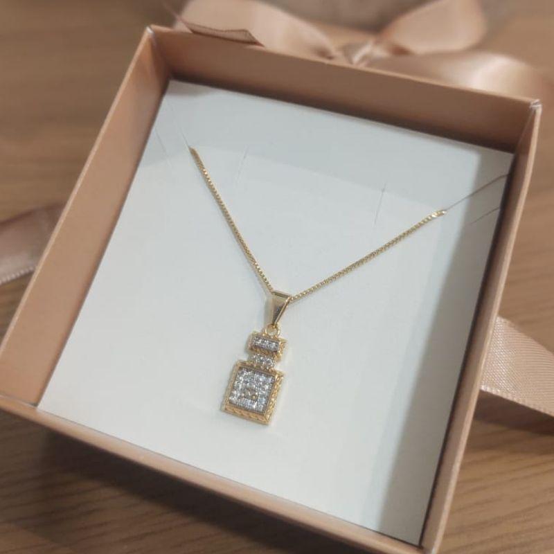 COLAR COM PINGENTE PERFUME