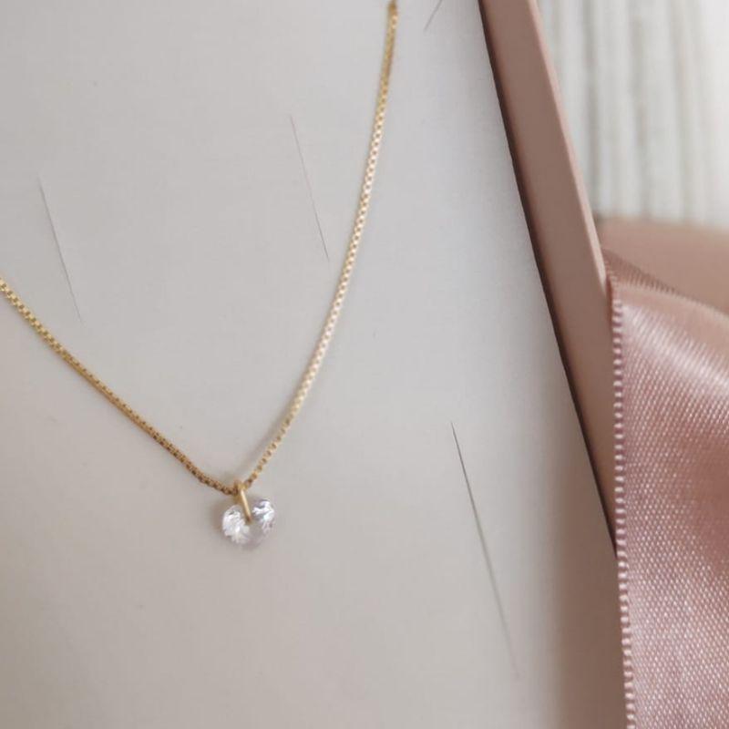 COLAR COM PONTO DE LUZ CORAÇÃO