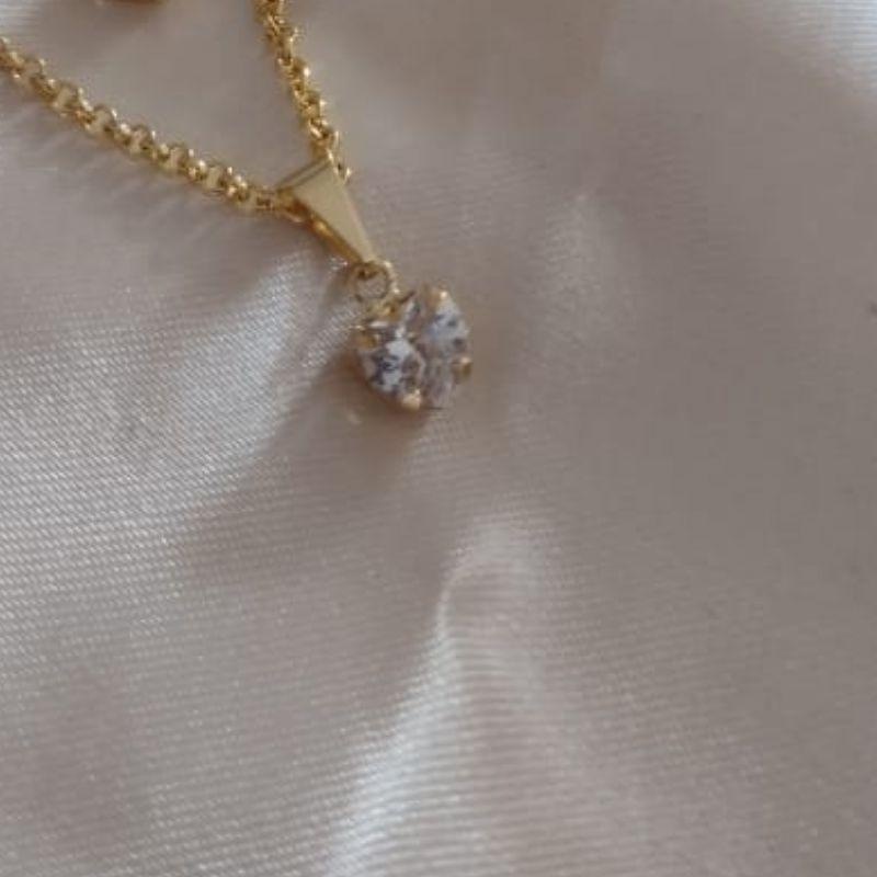 COLAR ELO PORTUGUES COM PINGENTE DE CORAÇÃO PEDRA DE ZIRCONIA