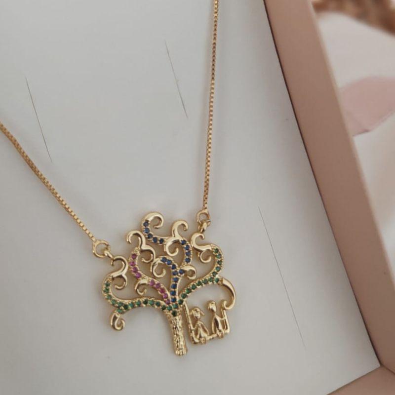 COLAR VENESIANA PINGENTE ARVORE DA VIDA VAZADO CRAVEJADO ZIRCONIA COLORIDA VAZADA