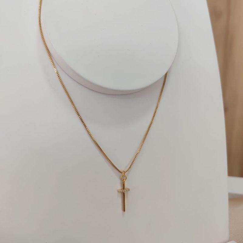 COLAR VENESIANA PINGENTE CRUS PEQUENA ZIRCONIA NO MEIO 18MM