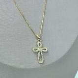 COLAR VENESIANA PINGENTE CRUZ CRAVEJADA ZIRCONIA COM PONTAS ARREDONDADAS