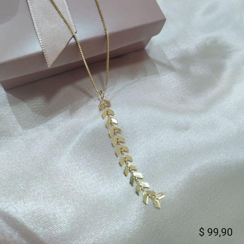 COLAR VENESIANA PINGENTE FOLHAGEM