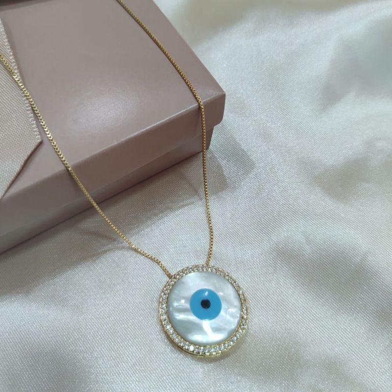 COLAR VENESIANA PINGENTE OLHOR GREGO MADRE PEROLA REDONDO CRAVEJADO ZIRCONIA AO REDOR