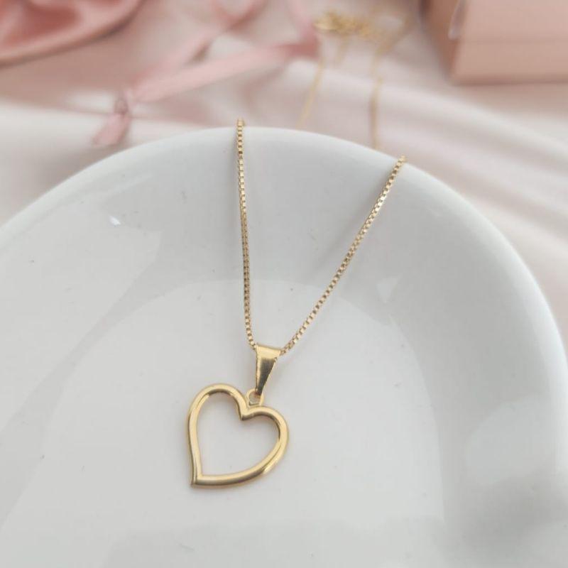 COLAR VENEZIANA PINGENTE CORAÇÃO VAZADO LISO