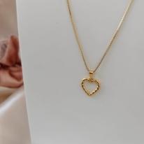 COLAR VENEZIANA PINGENTE CORAÇÃO VAZADO TORCIDO