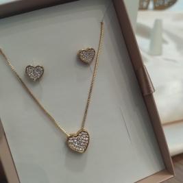 CONJUNTO VENEZIANA CORAÇÃO PREENCHIDO CRAVEJADO MICRO ZIRCONIA