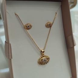 CONJUNTO VENEZIANA OLHO GREGO VAZADO E LISO CRAVEJADO ZIRCONIA