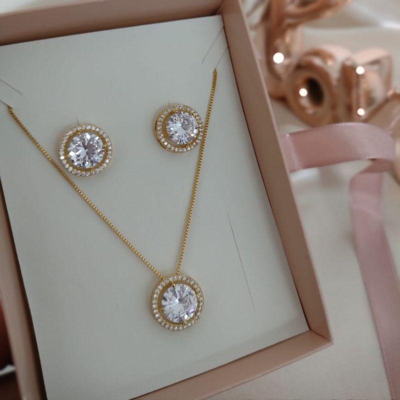 CONJUNTO VENEZIANA PEDRA REDONDA ZIRCONIA COM ZIRCONIA AO REDOR 15MM