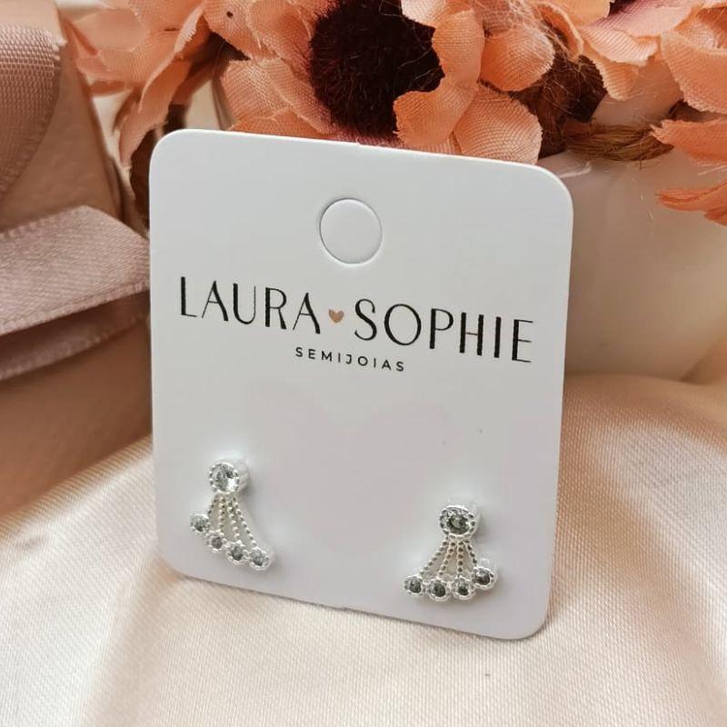 FRINCO EM FORMA DE LEKE COM 5 PEDRAS DE ZIRCONIA