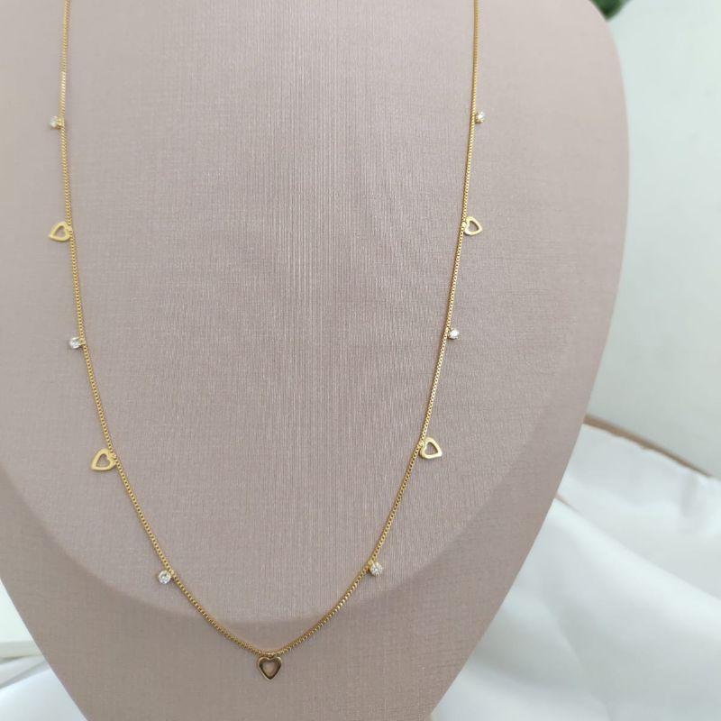 LONGUINHO VENEZIANA COM PONTOS DE LUZ E PLACAS DE CORAÇÃO VAZADO