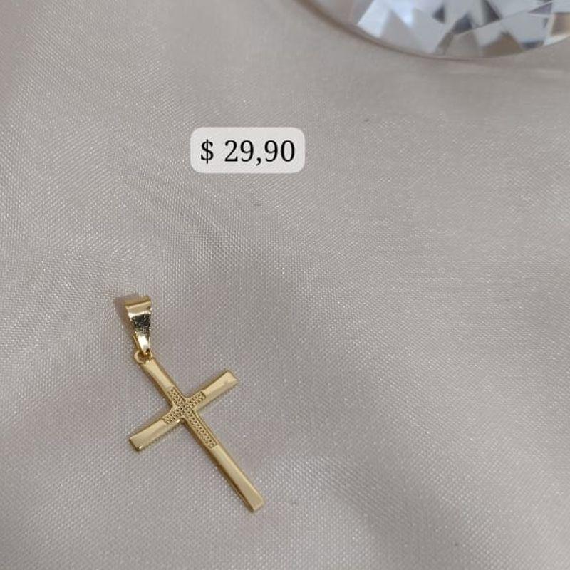 PINGENTE CRUZ COM DETALHES FOSCO