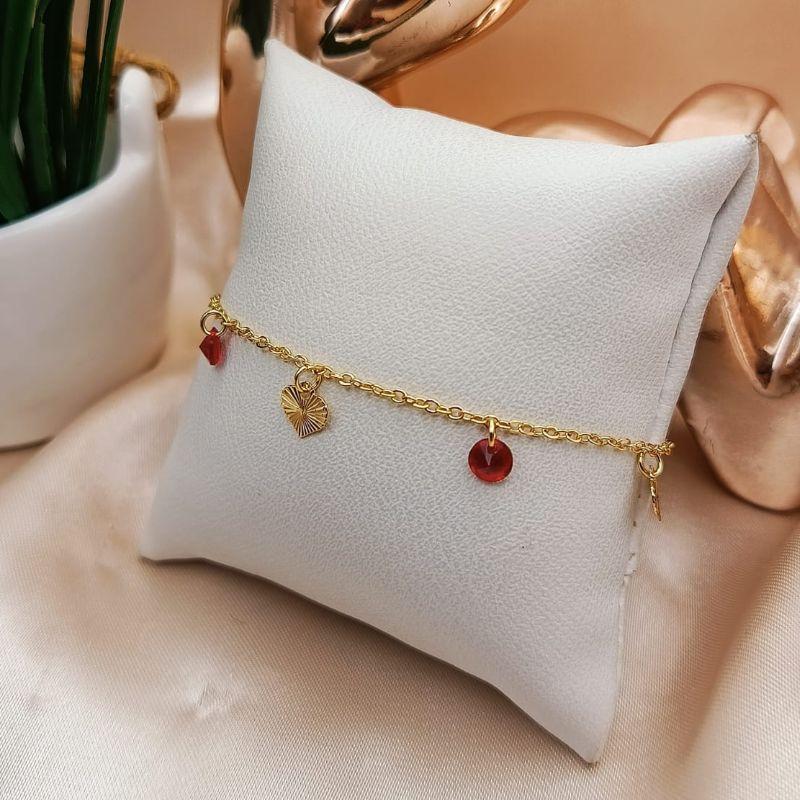 PULSEIRA COM PINGENTE PONDE DE LUZ VERMELHO E CORAÇÃO FOSCO