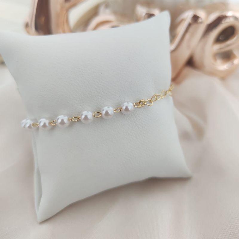 PULSEIRA INFANTIL MEIA PEROLA E MEIA CORAÇÃO ENTRELAÇADOS