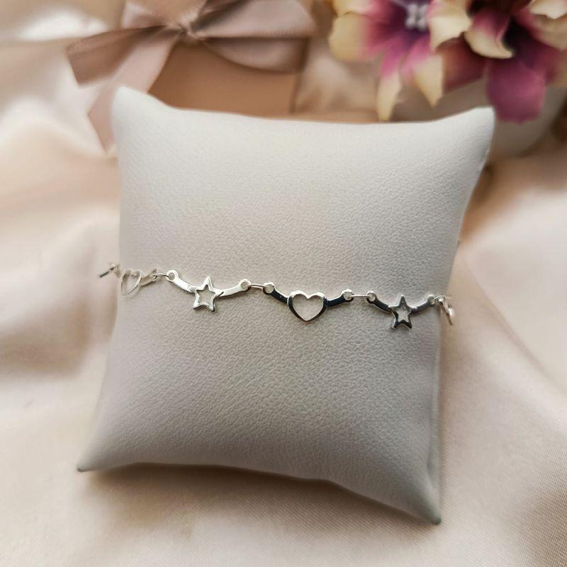 PULSERIA COM CORAÇÕES E ESTRELAS VAZADAS INTERCALADAS