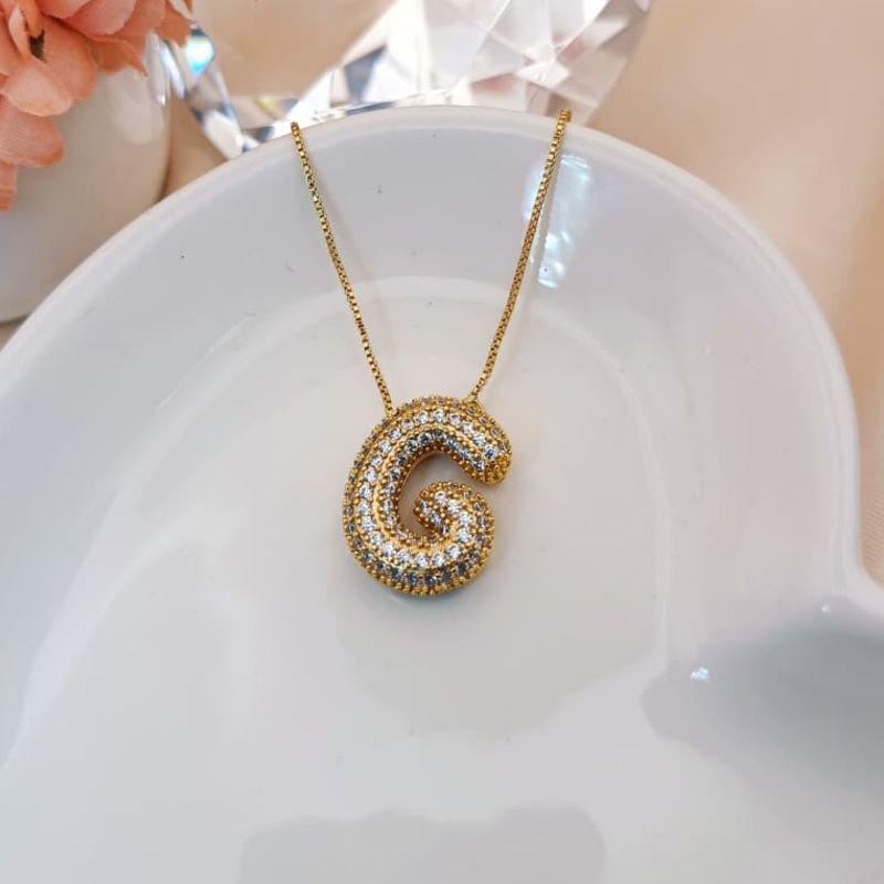 COLAR COM PINGENTE DE LETRA G CRAVEJADO EM MICRO ZIRCONIA