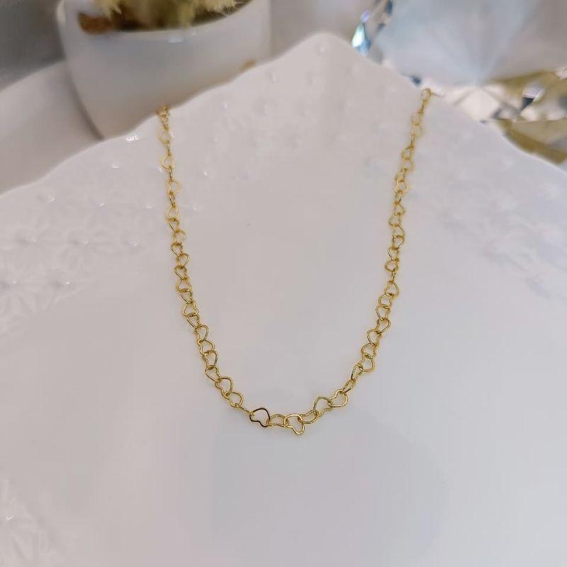 CHOKER DE CORAÇÕES ENTRELAÇADOS
