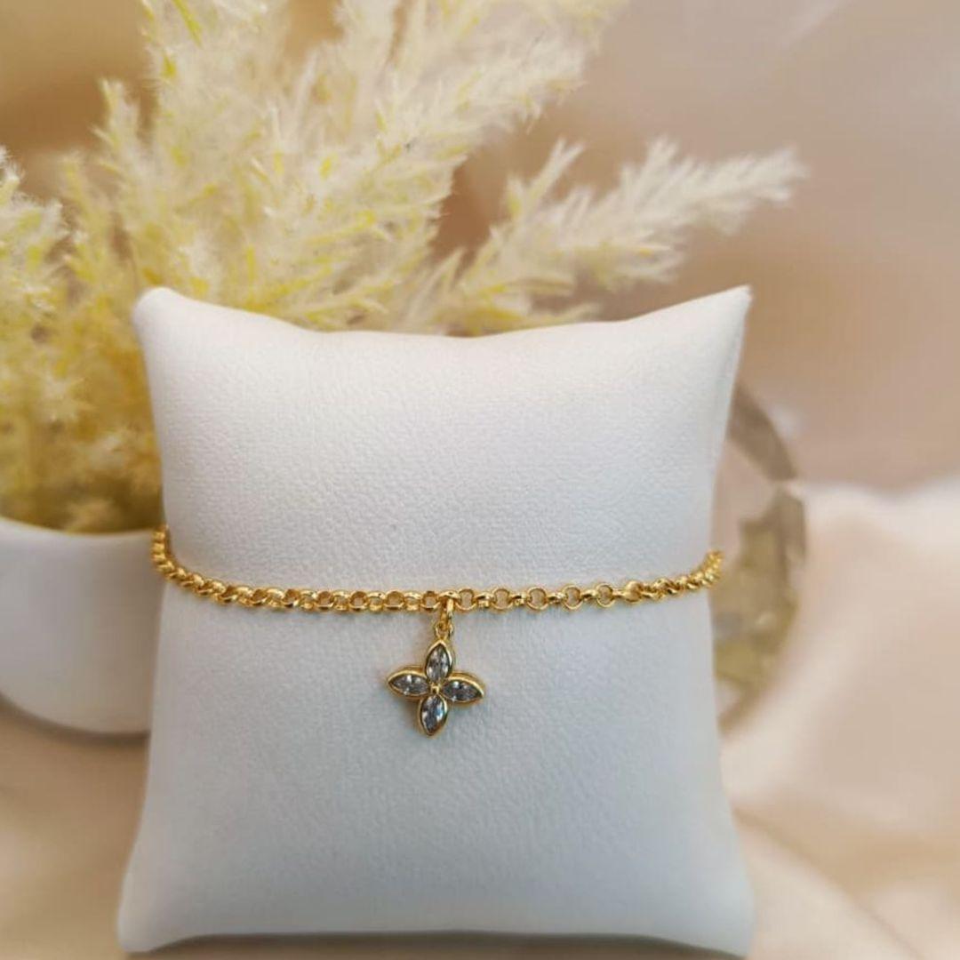 PULSEIRA COM 4 PETALAS DE ZIRCONIA