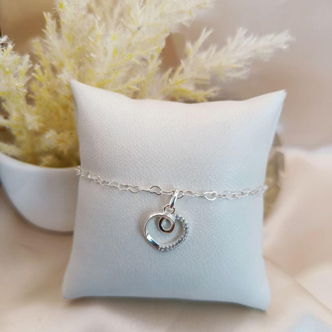 PULSEIRA COM CORAÇÃO COM VOLTA LISO E CRAVEJADO EM MICRO ZIRCONIA